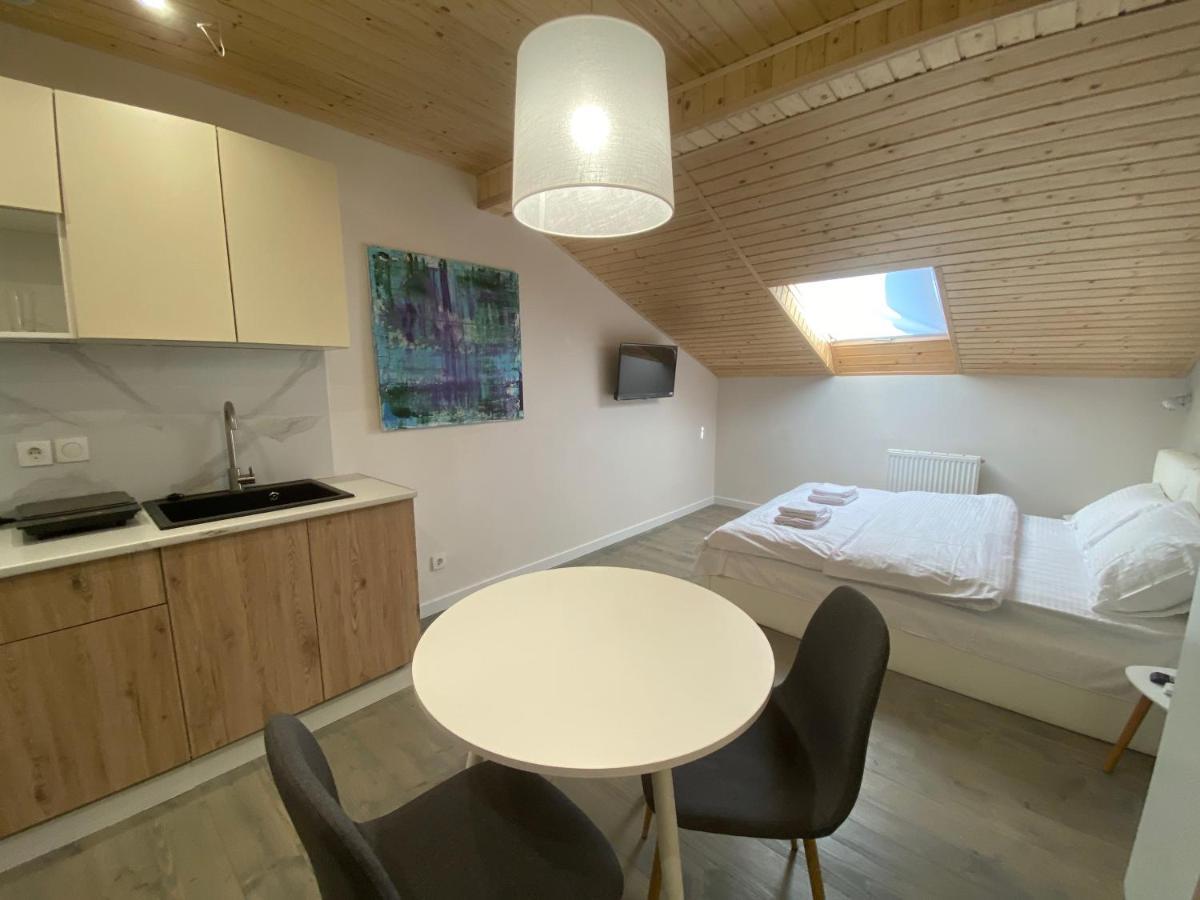 Центер Квартира На Вулиці Лесі Українки 19 Lviv Exteriör bild