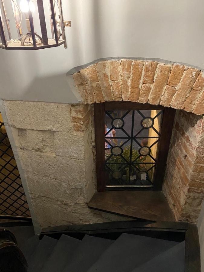 Центер Квартира На Вулиці Лесі Українки 19 Lviv Exteriör bild